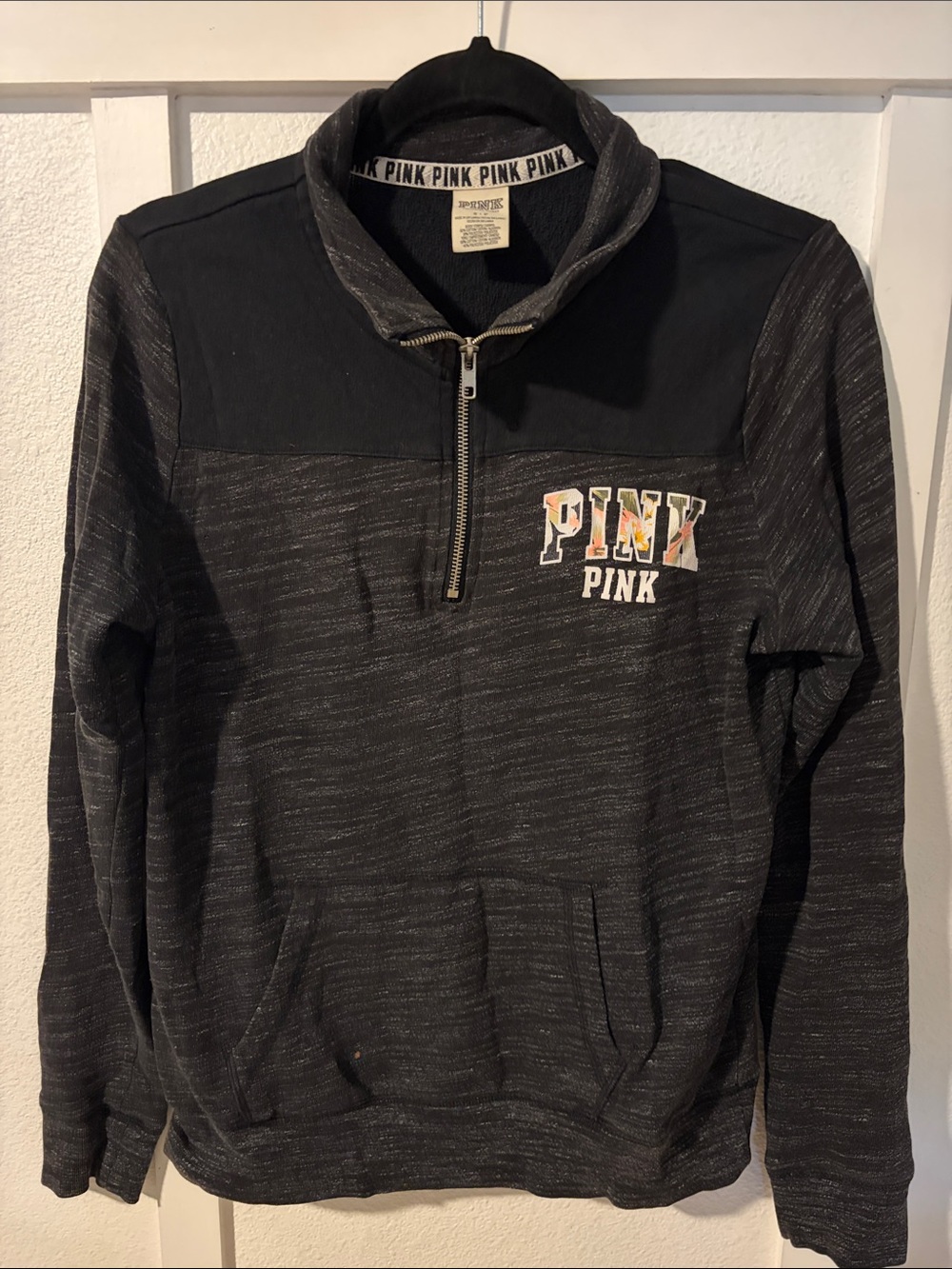 PINK Victoria's Secret Women’s Black Heathered Half-Zip Pullover
